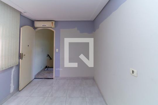 Quarto 3 - Suíte 2 de casa para alugar com 3 quartos, 229m² em Cidade Continental, São Paulo
