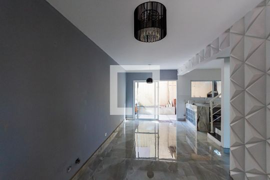 Casa de Condomínio à venda com 4 quartos, 133m² em Vila São Pedro, Santo André