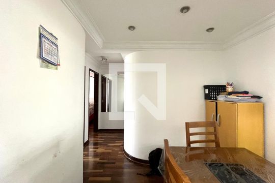 Corredor de apartamento à venda com 2 quartos, 73m² em Vila Mascote, São Paulo
