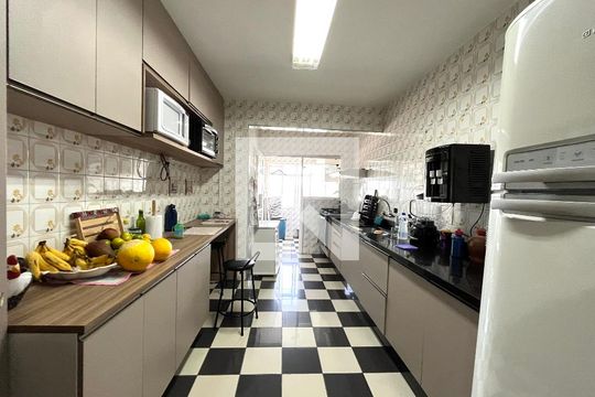Cozinha  de apartamento à venda com 2 quartos, 73m² em Vila Mascote, São Paulo