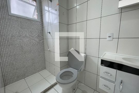 Banheiro da Suíte de apartamento para alugar com 1 quarto, 38m² em Vila Butantã, São Paulo