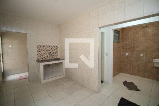 Cozinha de casa para alugar com 2 quartos, 90m² em Irajá, Rio de Janeiro