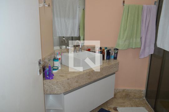 Banheiro de casa à venda com 3 quartos, 140m² em Ipiranga, São Paulo