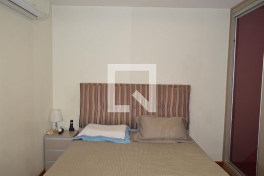 Suíte de casa à venda com 3 quartos, 140m² em Ipiranga, São Paulo