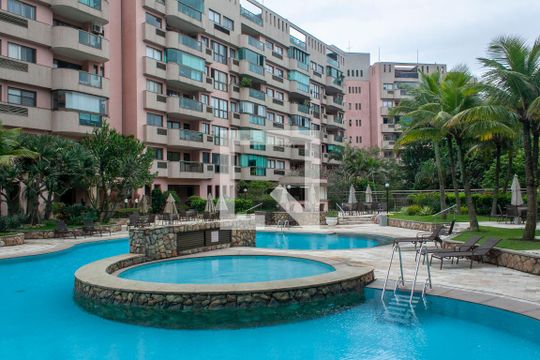 Área comum - Piscina de apartamento à venda com 2 quartos, 100m² em Barra da Tijuca, Rio de Janeiro
