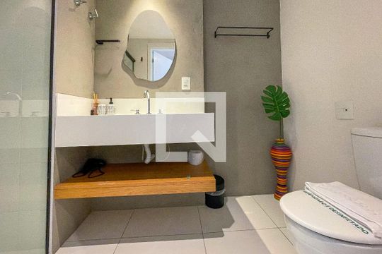 Banheiro de kitnet/studio à venda com 1 quarto, 26m² em Sumarezinho, São Paulo