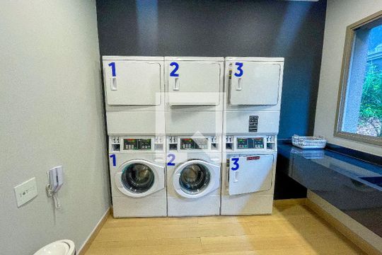 Área comum de kitnet/studio à venda com 1 quarto, 26m² em Sumarezinho, São Paulo