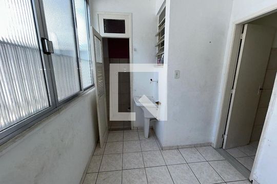 Área de Serviço de casa para alugar com 2 quartos, 78m² em Lins de Vasconcelos, Rio de Janeiro