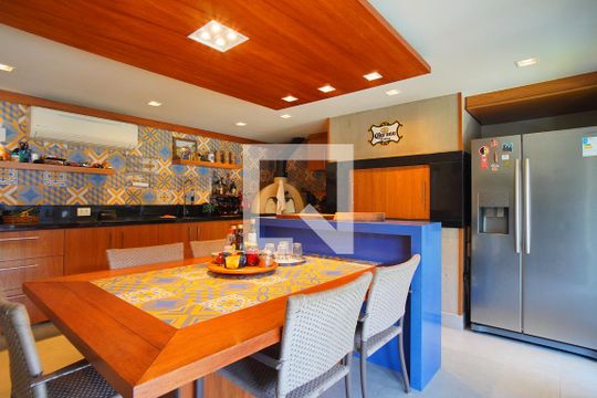 Sala Gourmet de casa à venda com 3 quartos, 500m² em Boa Vista, Porto Alegre
