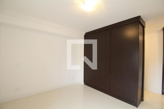 Suíte Master  de apartamento para alugar com 4 quartos, 151m² em Paraíso do Morumbi, São Paulo