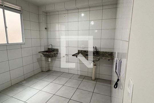 Cozinha de apartamento à venda com 2 quartos, 55m² em Chácara Cotia, Contagem