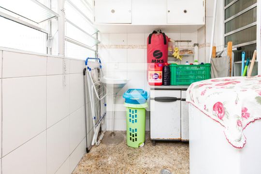 Área de Serviço de casa para alugar com 4 quartos, 196m² em Cidade Monções, São Paulo