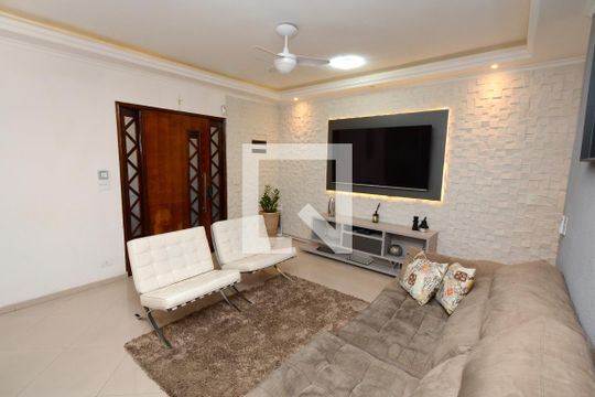 Casa à venda com 3 quartos, 250m² em Campininha, São Paulo