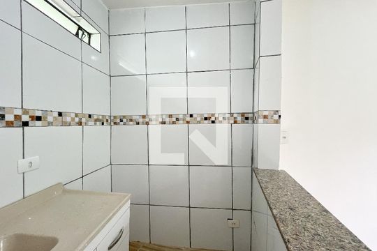 Cozinha de apartamento para alugar com 1 quarto, 20m² em Freguesia do Ó, São Paulo