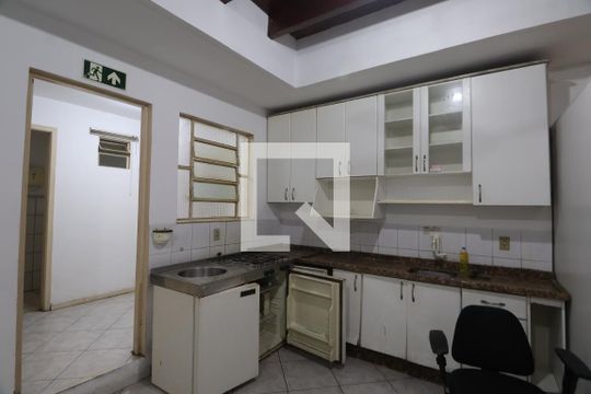 Cozinha de casa à venda com 5 quartos, 280m² em Centro, Canoas