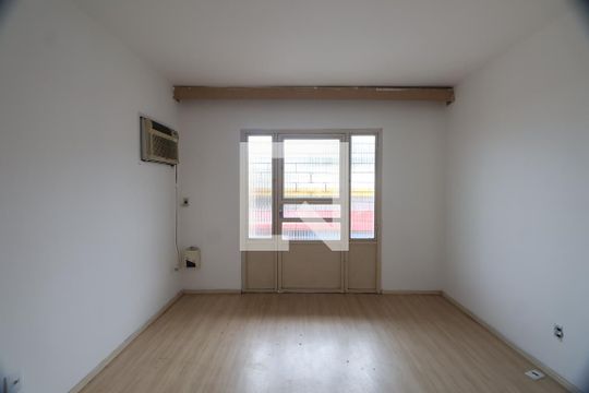 Quarto 1 de casa à venda com 5 quartos, 280m² em Centro, Canoas