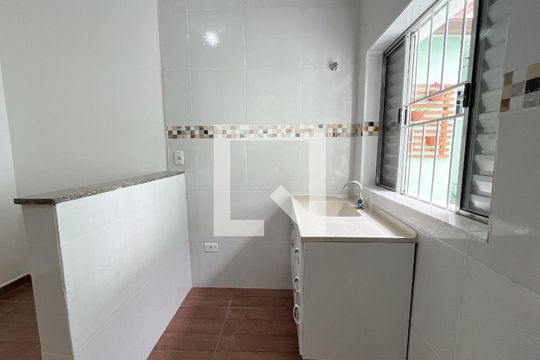 Cozinha de apartamento para alugar com 1 quarto, 20m² em Freguesia do Ó, São Paulo