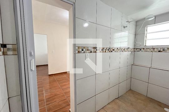 Banheiro de apartamento para alugar com 1 quarto, 20m² em Freguesia do Ó, São Paulo