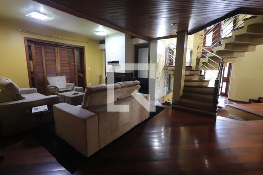 Sala de casa à venda com 4 quartos, 572m² em Guarani, Novo Hamburgo