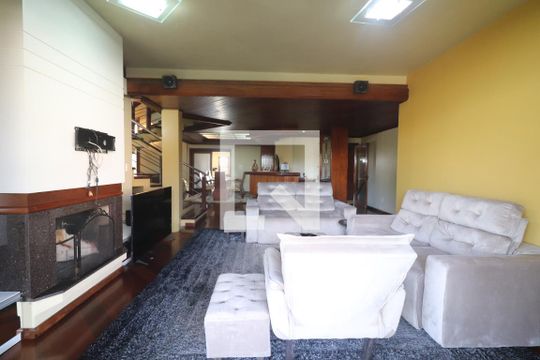 Sala de casa à venda com 4 quartos, 572m² em Guarani, Novo Hamburgo