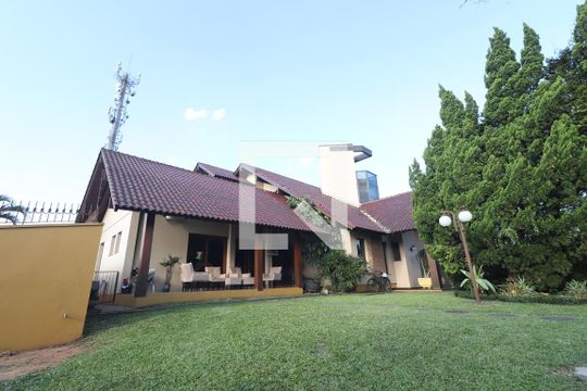 Piscina de casa à venda com 4 quartos, 572m² em Guarani, Novo Hamburgo