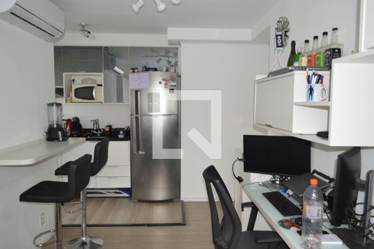 Cozinha de apartamento à venda com 2 quartos, 41m² em Cambuci, São Paulo