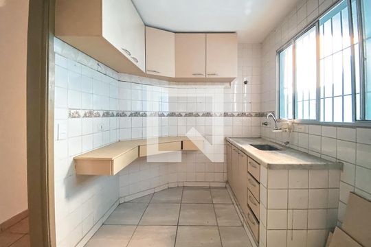 Cozinha de casa de condomínio à venda com 4 quartos, 100m² em Jardim Esmeralda, São Paulo