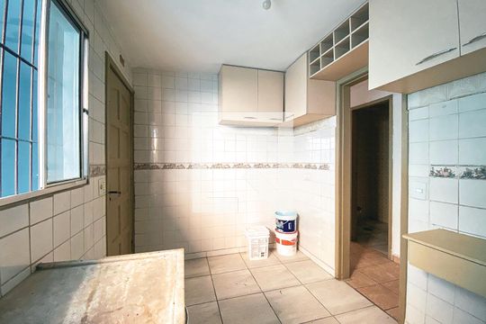 Cozinha de casa de condomínio à venda com 4 quartos, 100m² em Jardim Esmeralda, São Paulo