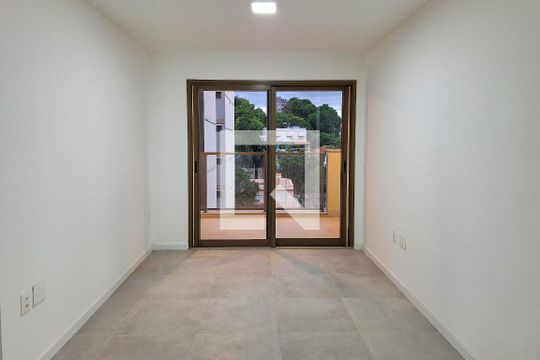 Sala de apartamento à venda com 3 quartos, 96m² em Icaraí, Niterói