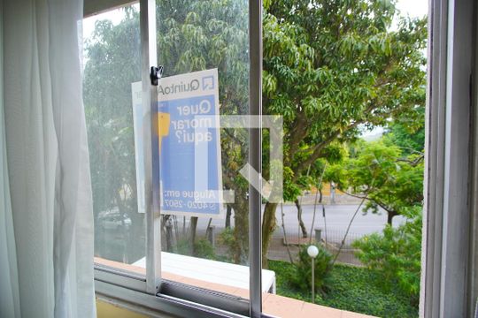 Sala - Vista de apartamento à venda com 2 quartos, 72m² em Jardim Itu, Porto Alegre