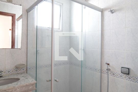 Banheiro Social de apartamento para alugar com 2 quartos, 60m² em Manacás, Belo Horizonte