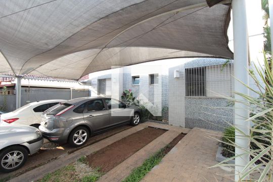 Garagem de apartamento para alugar com 2 quartos, 60m² em Manacás, Belo Horizonte