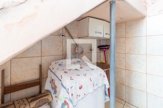 Área de Serviço de casa à venda com 4 quartos, 205m² em Vila Nova Manchester, São Paulo
