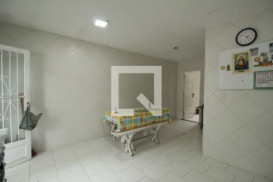 Cozinha de casa de condomínio à venda com 3 quartos, 324m² em Taquara, Rio de Janeiro