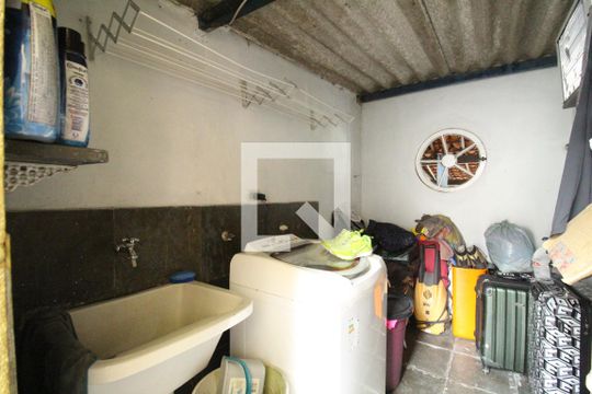 Área de serviço de casa de condomínio à venda com 3 quartos, 324m² em Taquara, Rio de Janeiro