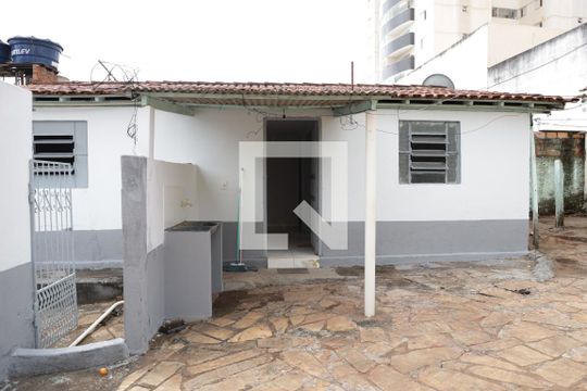 Área comum de casa para alugar com 2 quartos, 70m² em Parque Amazônia, Goiânia