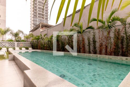 Área comum - Piscina de apartamento para alugar com 1 quarto, 30m² em Indianópolis, São Paulo