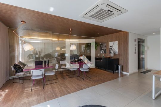 Área comum de kitnet/studio para alugar com 1 quarto, 34m² em Jardim Aeroporto, São Paulo
