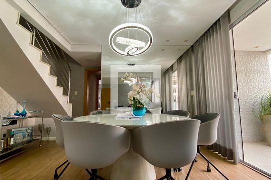 Sala de apartamento para alugar com 5 quartos, 256m² em Buritis, Belo Horizonte