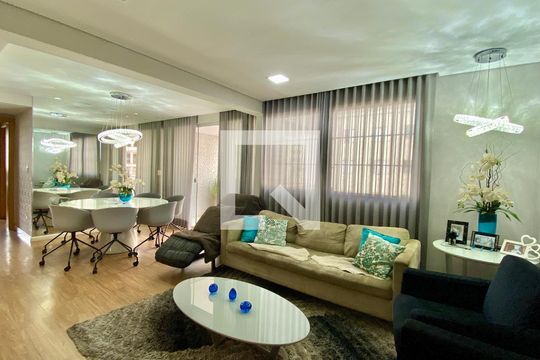 Apartamento para alugar com 5 quartos, 256m² em Buritis, Belo Horizonte