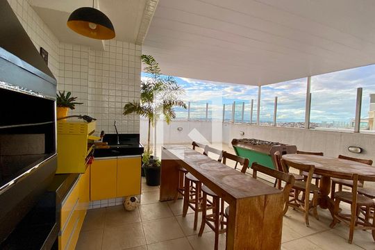 Varanda gourmet de apartamento para alugar com 5 quartos, 256m² em Buritis, Belo Horizonte