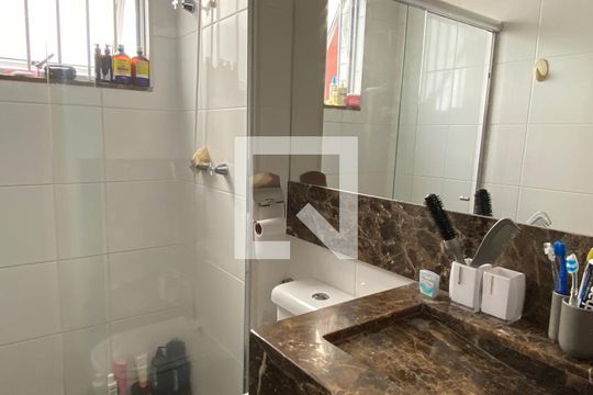 Banheiro Social de apartamento para alugar com 5 quartos, 256m² em Buritis, Belo Horizonte