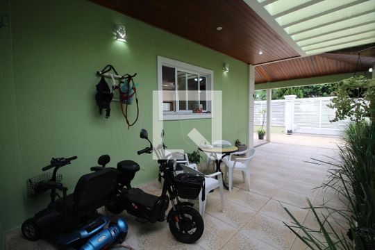Garagem de casa de condomínio à venda com 5 quartos, 360m² em Anil, Rio de Janeiro