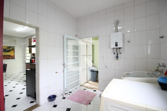 Área de Serviço de casa de condomínio para alugar com 5 quartos, 360m² em Anil, Rio de Janeiro