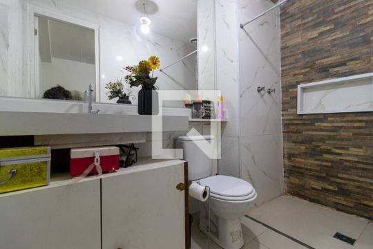 Banheiro de apartamento à venda com 1 quarto, 32m² em São Cristóvão, Rio de Janeiro