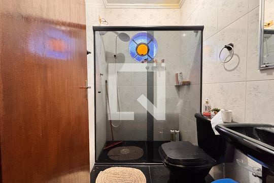 Banheiro 1  de casa à venda com 3 quartos, 200m² em Jardim, Santo André