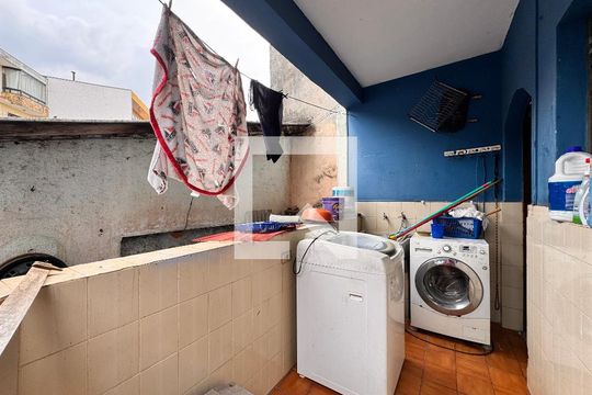 Lavanderia de casa à venda com 3 quartos, 200m² em Jardim, Santo André