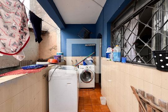 Lavanderia de casa à venda com 3 quartos, 200m² em Jardim, Santo André