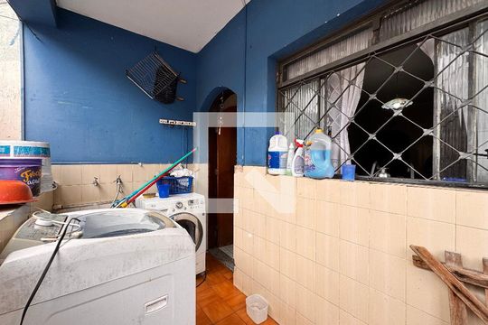 Lavanderia de casa à venda com 3 quartos, 200m² em Jardim, Santo André