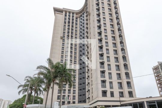 Fachada de apartamento para alugar com 1 quarto, 44m² em Vila Congonhas, São Paulo
